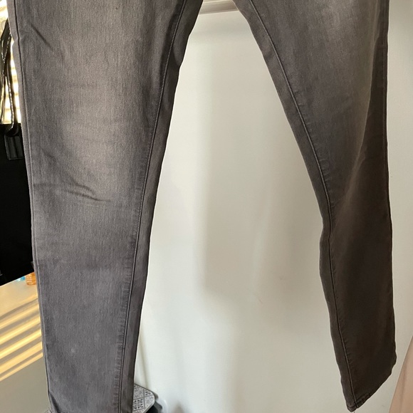 Light gray skinny jeans size 8 - Picture 3 of 4